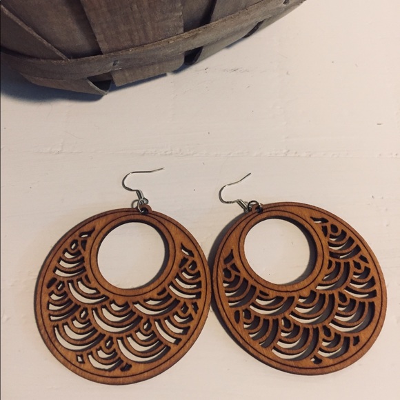 2/$15 “The Lily” Style 🔥 Handmade Wood Earrings - Picture 3 of 4